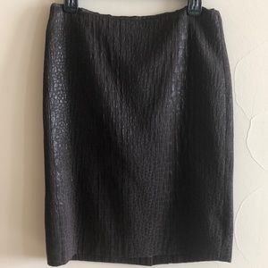 Brown snake skin pattern pencil skirt